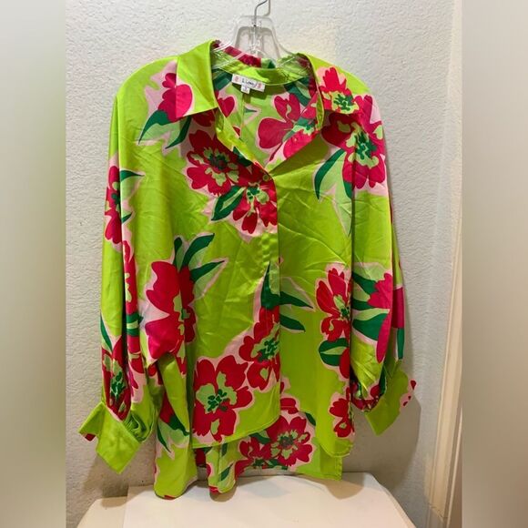 L Love  Floral Crop Top size Small - Picture 2 of 9